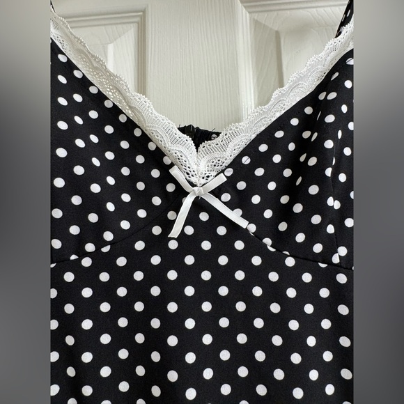 Black and White Polka Dot Dress - Picture 2 of 3